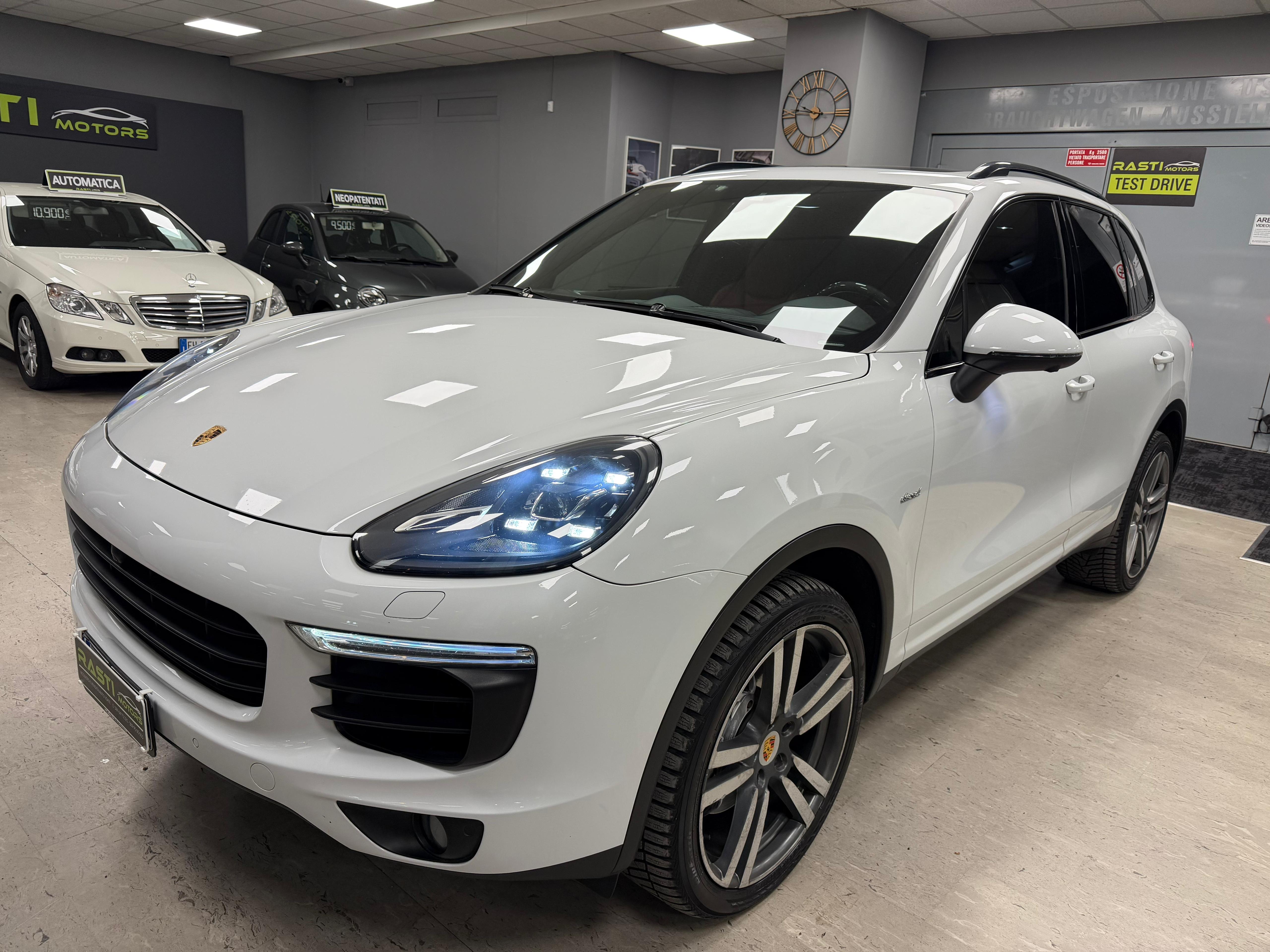 PORSCHE CAYENNE 3.0 DIESEL EURO 6 B