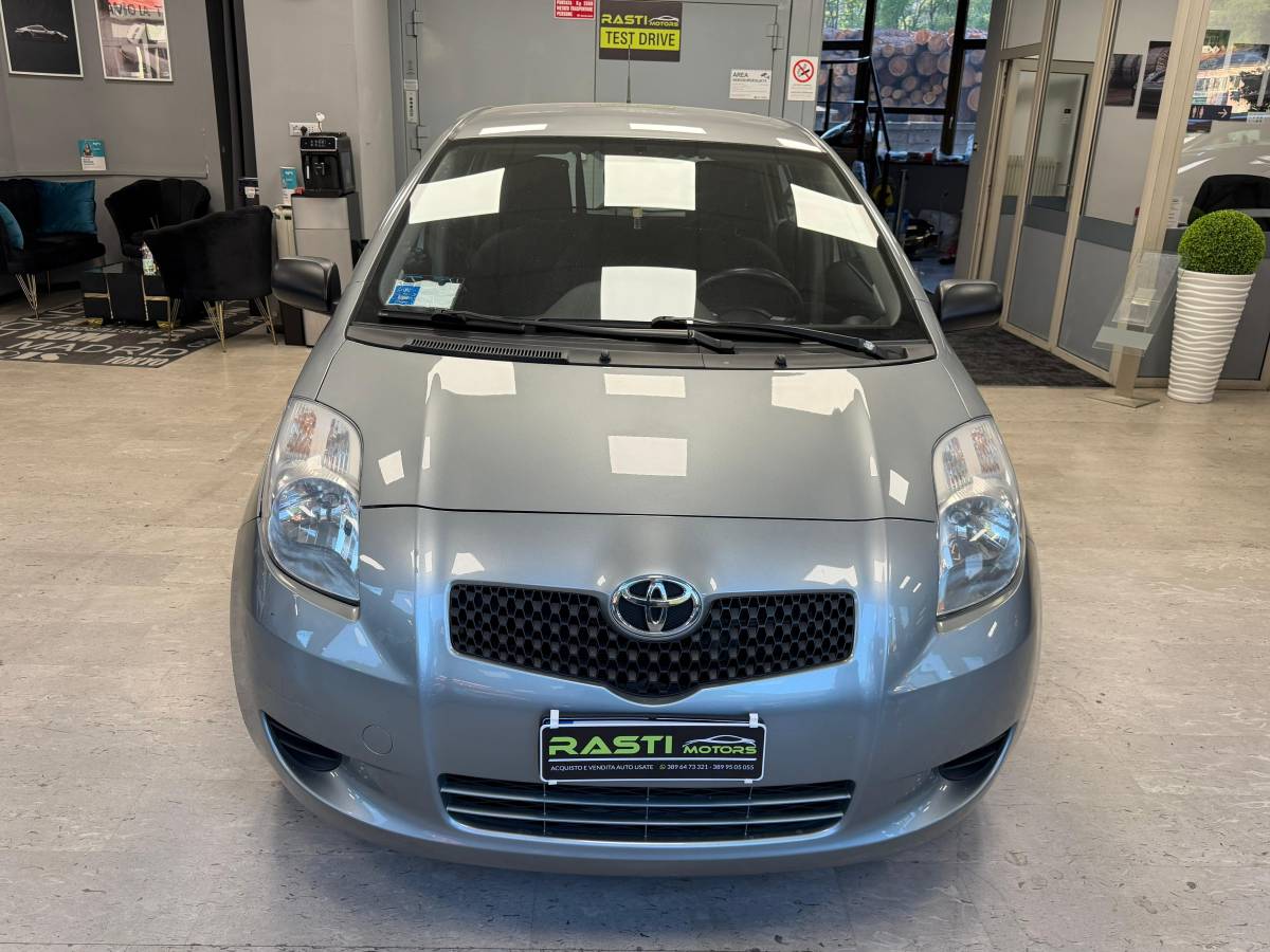TOYOTA YARIS