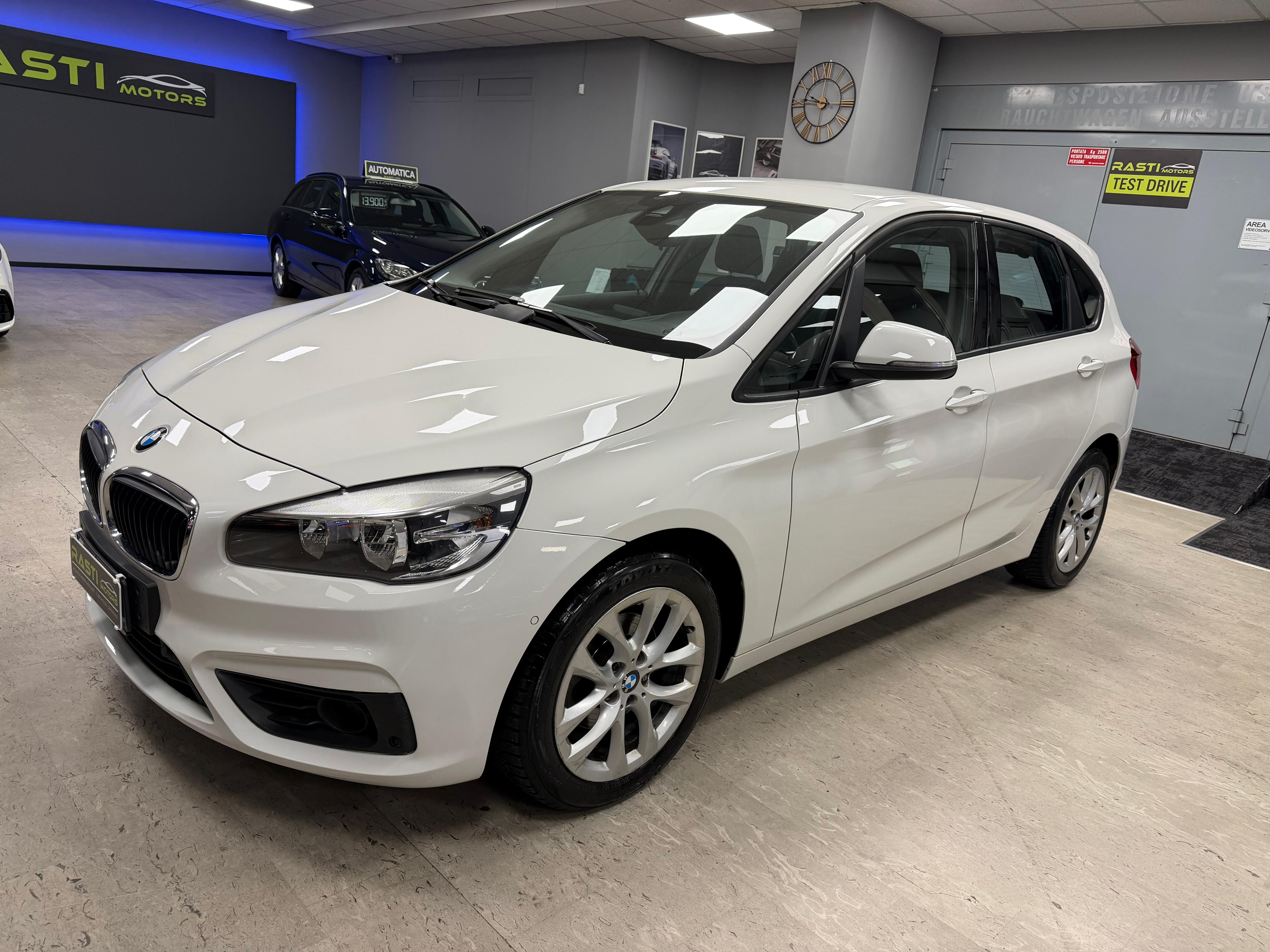 Shitet Bmw Searia 2 216 2015